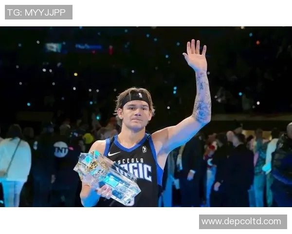 步行者计划裁掉后卫马克麦克朗以调整球队阵容 步行者计划裁掉后卫马克麦克朗以调整球队阵容